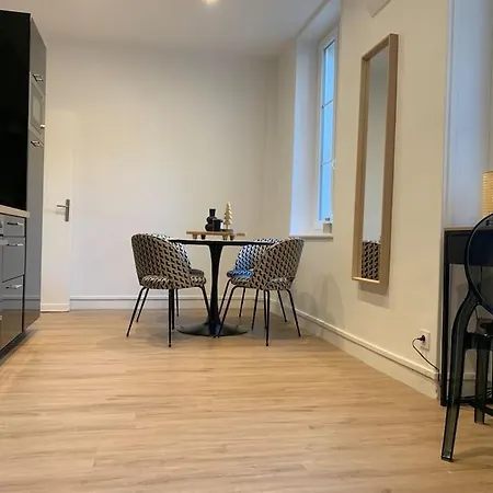 Chaleureux アパート ディジョン